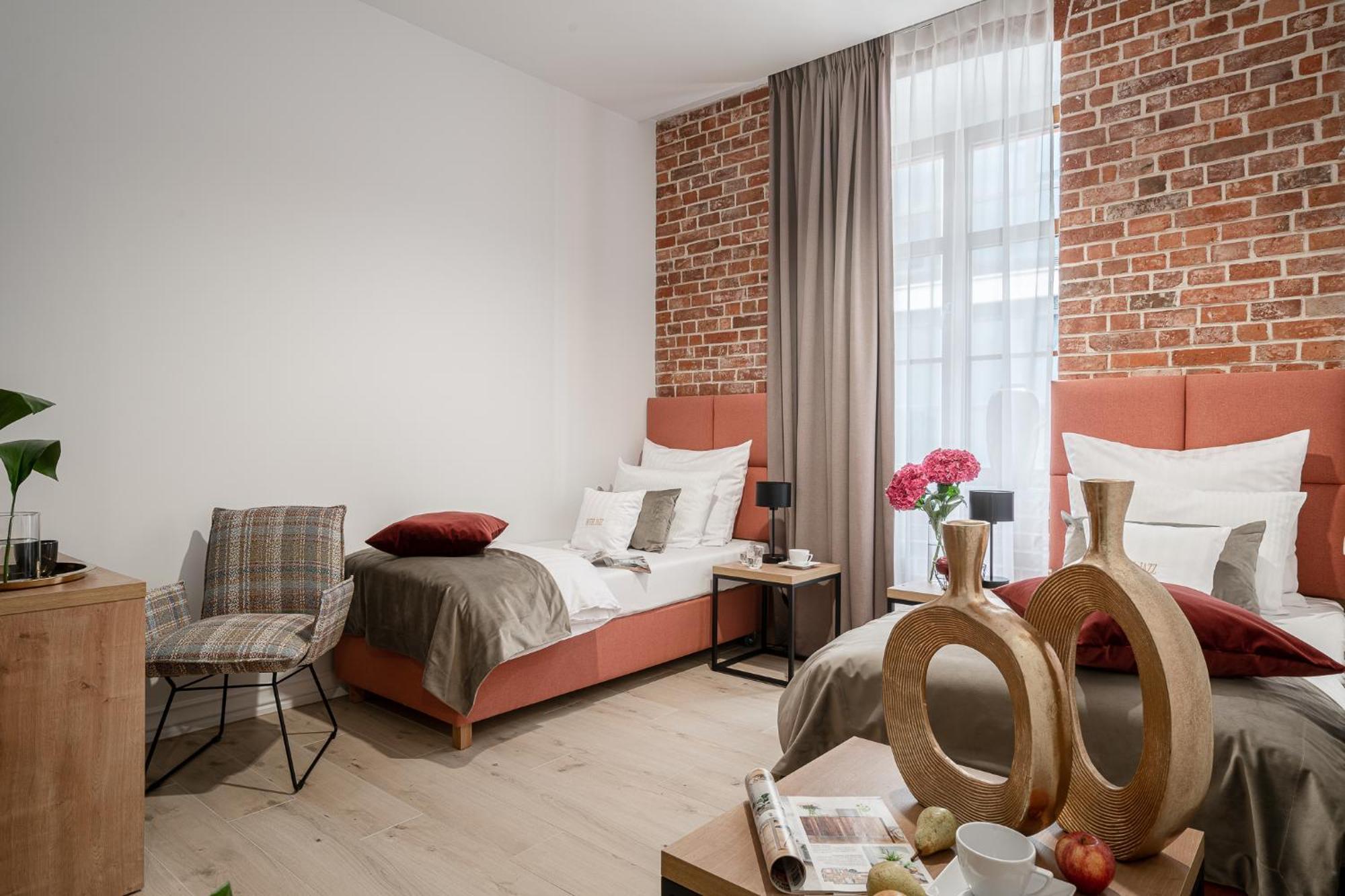 Hotel Jazz Market Square 3*